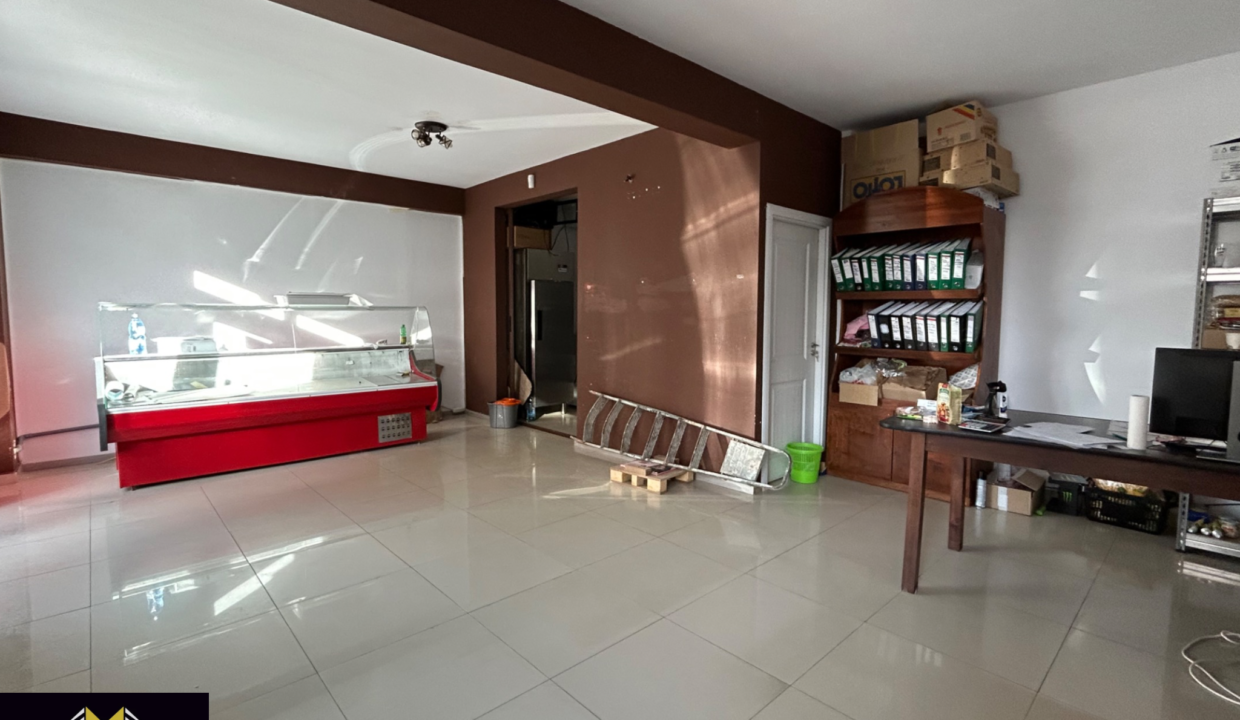 82D2BBDC-C2F8-4843-944C-DDB66F5FB170